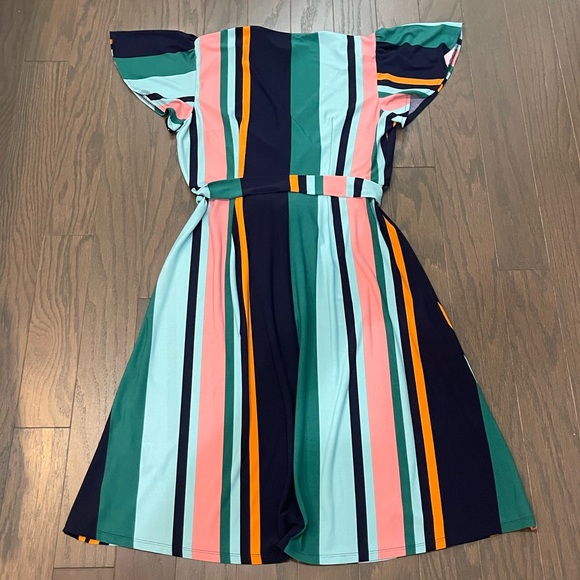 Colorful dress - Picture 2 of 3